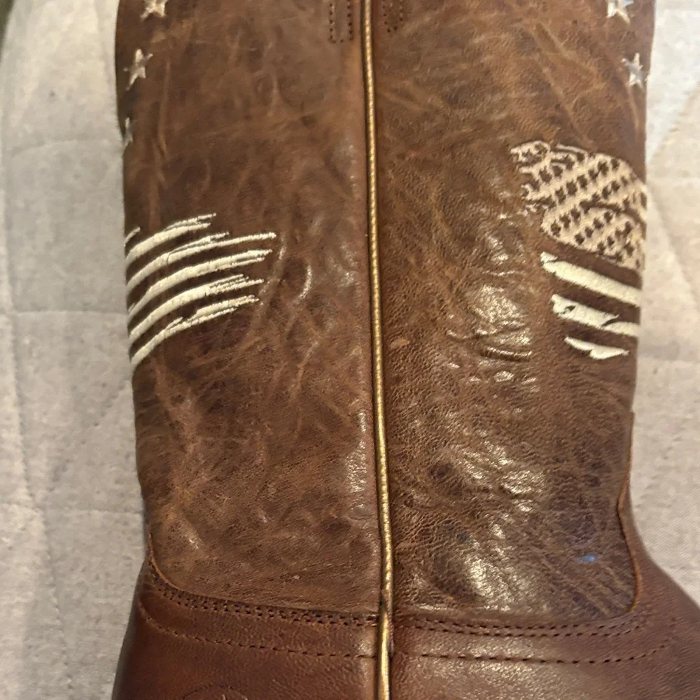 Ariat Brown Heeled Boots with White Accents - Picture 3 of 6